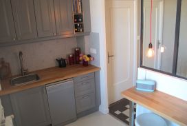 <!--:en-->Vintage kitchen and window<!--:--><!--:fr-->Cuisine vintage et verrière<!--:-->